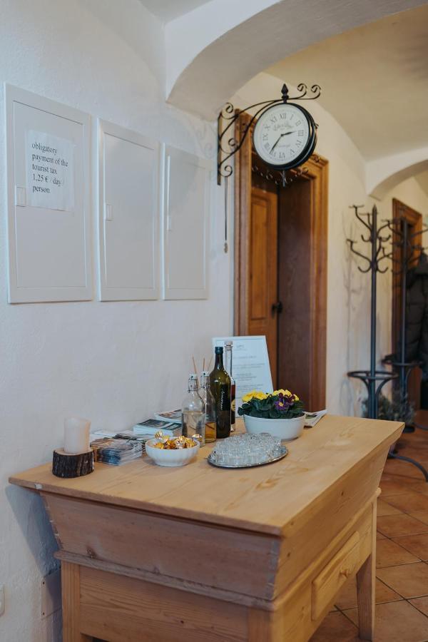 Apartments Mozinetova Hisa Sentjost nad Horjulom Luaran gambar